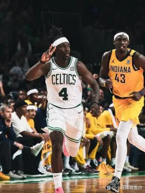 沃尔什：以前不知道该怎么为比赛做准备 塔图姆霍福德帮助很多