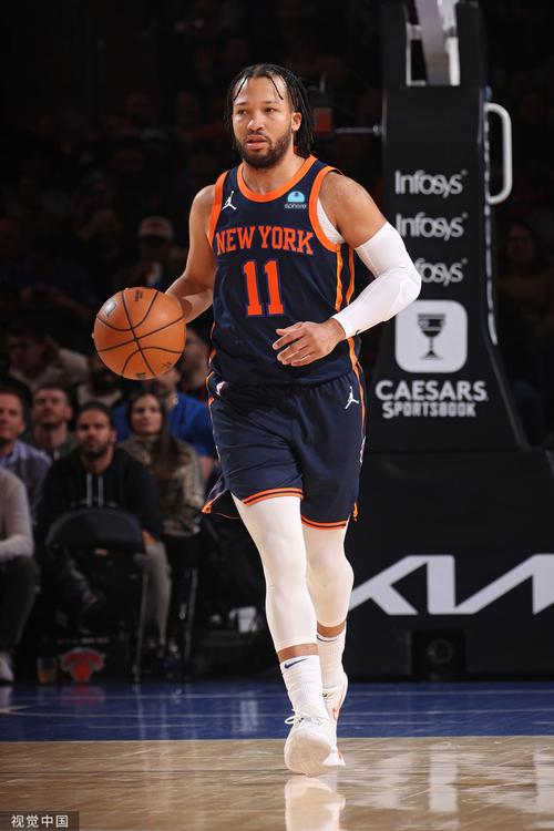 彻底花了！哈特罚球线命中翻身跳投 尼克斯领先30分