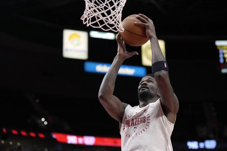 记者：16岁艾希霍恩成德乙主力，他吸引了几乎所有欧洲顶级队兴趣