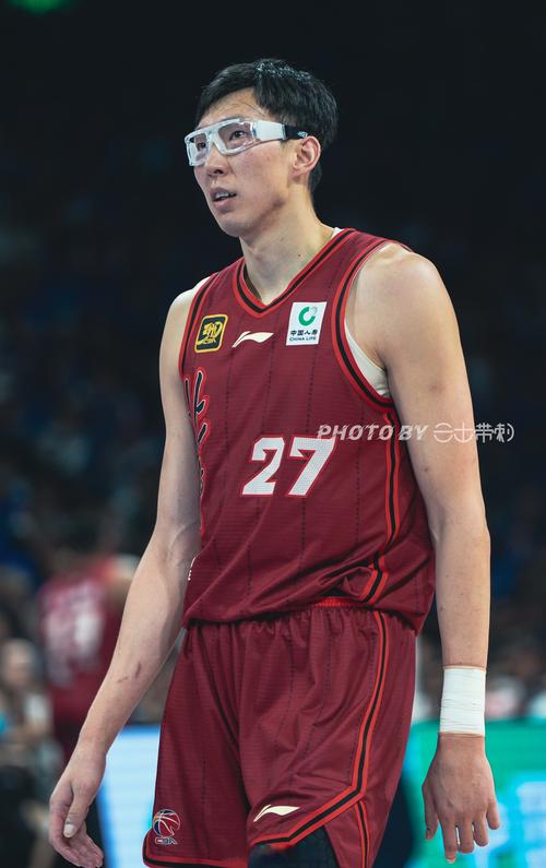 广厦夺冠班底+周琦连决赛都没进 如何评价四川全运男篮的表现？