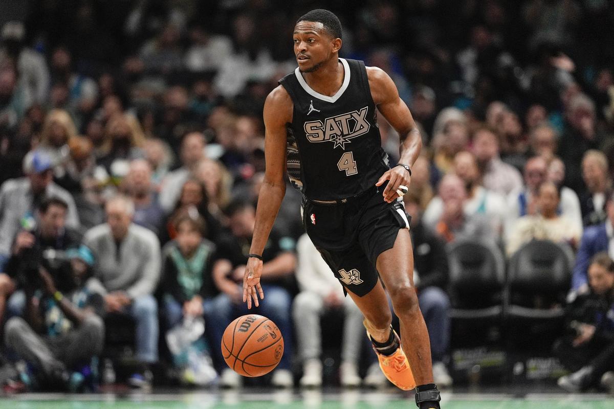 考辛斯:福克斯对马刺是完美的补充 需要关键时刻一锤定音的球员