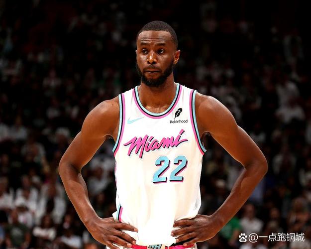 不贪功!维金斯:约维奇给我传出了一个非常完美的球