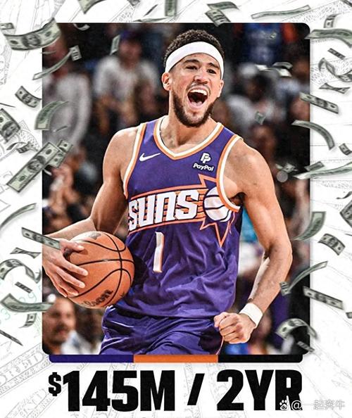 今天当绿叶！布克26分钟13投8中 高效砍下19分3助攻