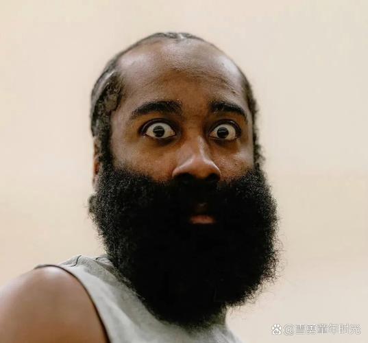 快船若重建哈登和小卡留谁？白巧克力：哈登 因为他会打82场