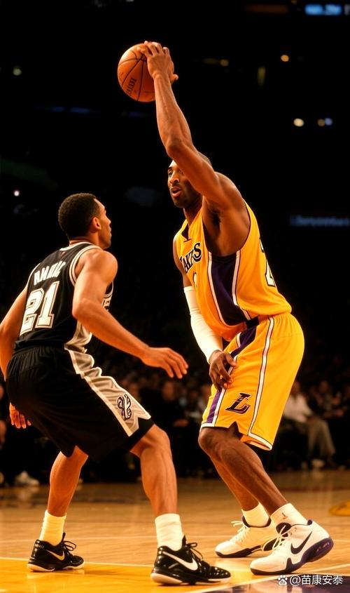 湖记：南湾湖人计划签下2023年首轮15号秀科比·巴夫金