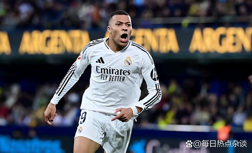 姆巴佩达成职业生涯400球里程碑，罗马诺社媒晒海报祝贺