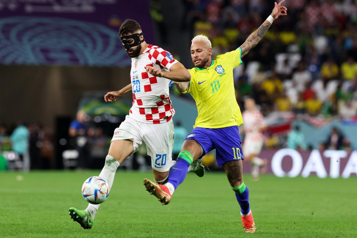 格瓦迪奥尔社媒晒图庆祝直通世界杯:为了克罗地亚,为了球迷们!