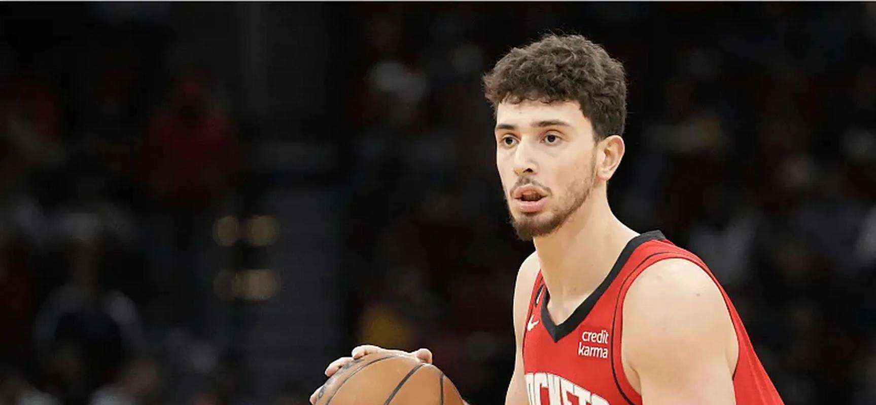 申京:谢泼德变得越来越好 他未来某天会成为联盟最好的球员之一