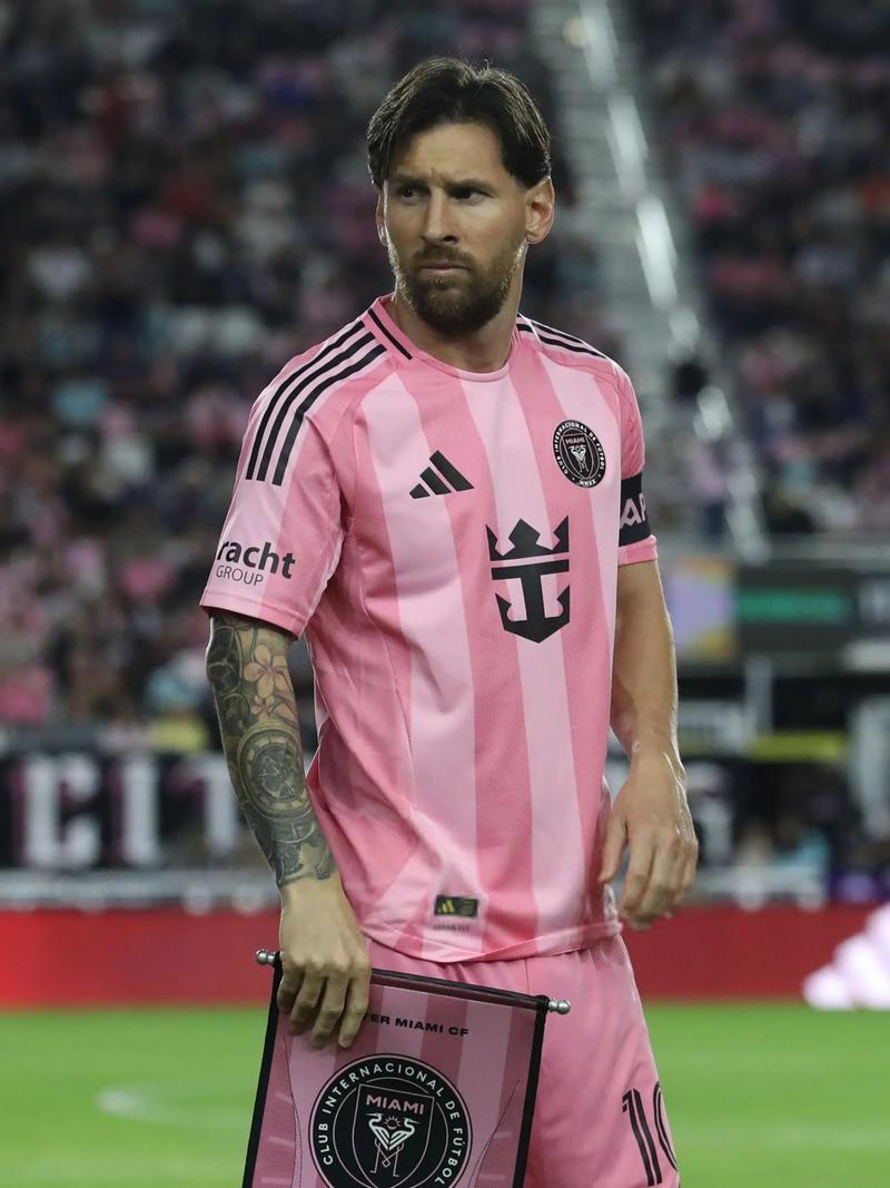 传射建功!梅西本场数据:5射两正,1次关键传球,获评8.1分