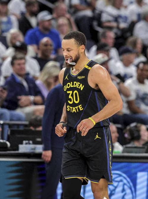 在圣安东尼奥连赢两场！库里：我们做到了 继续迎接下一个挑战