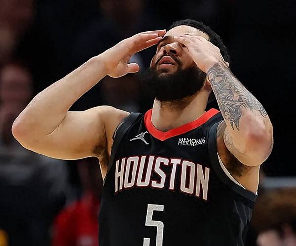 还在进化！米切尔本季场均30.9分&4记三分&命中率51% 均生涯新高