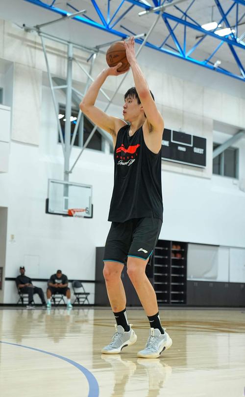 解说：瀚森得继续提高自己的运动能力 打好也不能被吹天上去