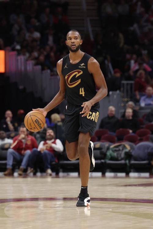 10中4！莫布里：这是我生涯罚球最烂的一次 我得继续努力加练