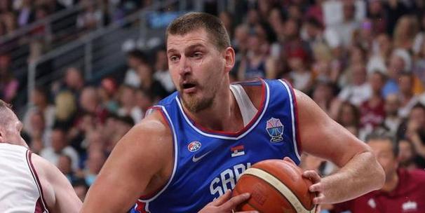 约基奇：不希望人们一看到申京就说像我 他值得书写自己的故事