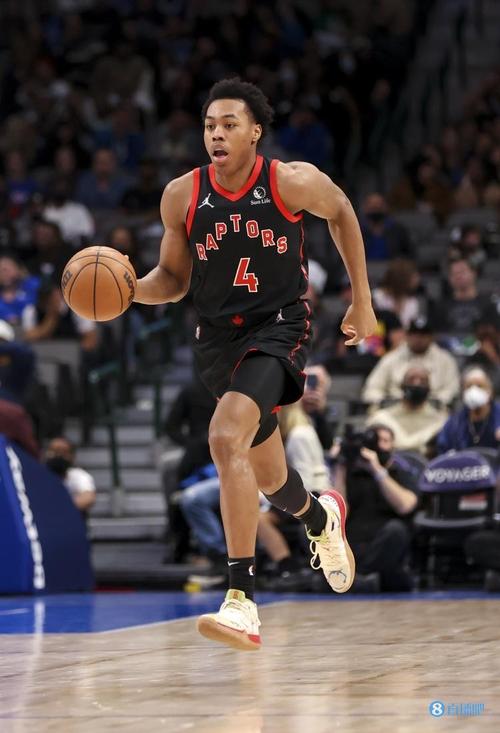 4罚全中收比赛!佩奇女友阿奇·福德20中9&三分12中7砍31分5板2帽