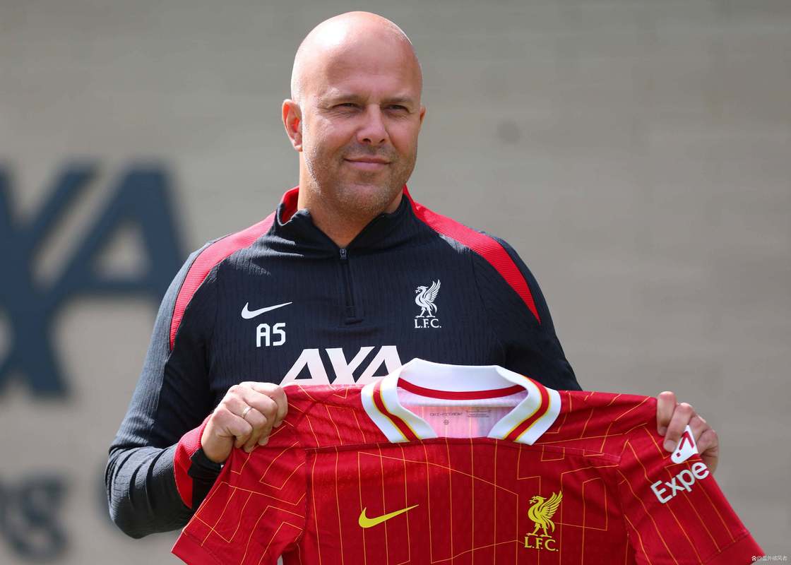 6轮4球紧追榜首!26岁努涅斯过门将打空门,4500万沙特联第1身价