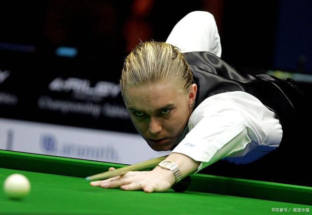 打得不错！亨特三分7中4&罚球4中3得17分4板4助1断 正负值+4